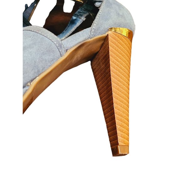 Guess Peep Toe Booties size 8.5 Stacked Heel wood Light Blue Gold Tone buckles - Picture 11 of 14